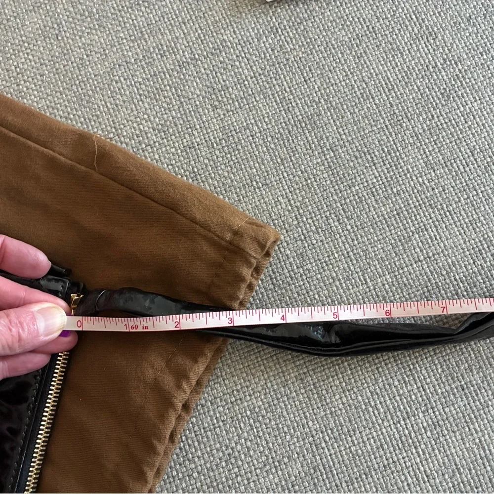 Gucci Black Patent Leather and Leather Bag with Gold Accents - Picture 8 of 10